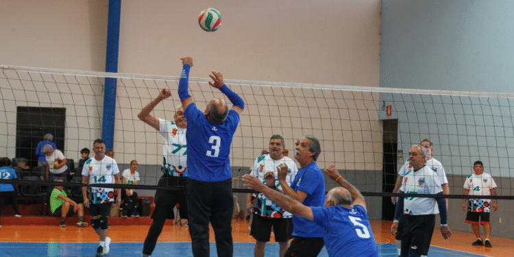 Delegación del CEMAM Zapopan obtiene primer y tercer lugar en Torneo Nacional de Cachibol