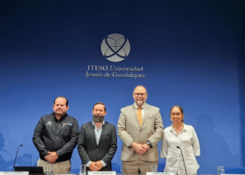 Instala Jalisco Mesa Interinstitucional para fortalecer la atención y protección de personas migrantes 