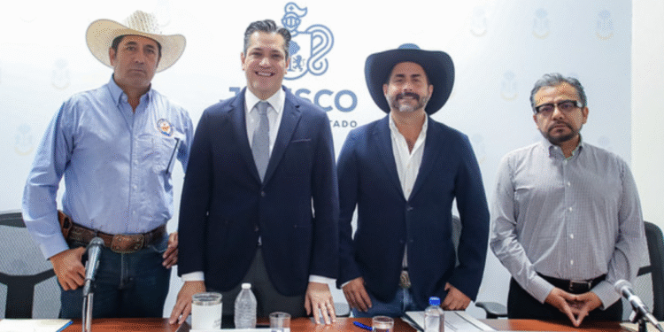 Mantiene SADER Jalisco estrategia de blindaje sanitario contra el Gusano Barrenador del Ganado