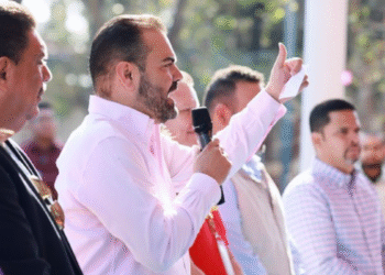 Gobierno de Tlajomulco dota de infraestructura por 2.4 millones a secundaria en Santa Cruz del Valle