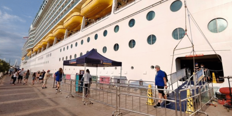 Generan cruceristas en Jalisco más de 412 millones de pesos en primer cuatrimestre del año