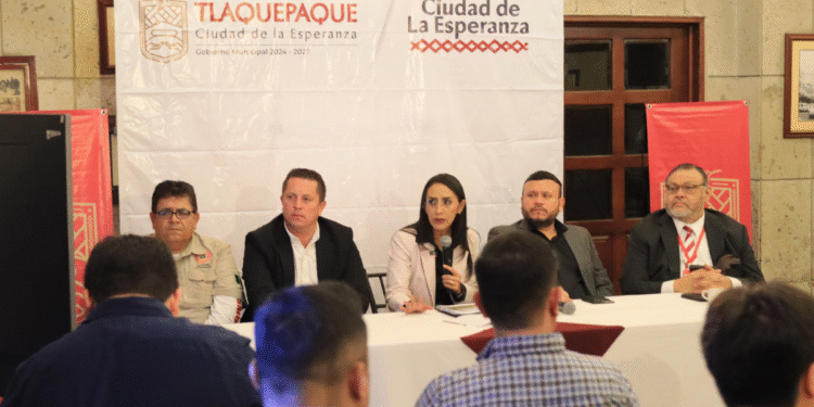 Presenta Laura Imelda Plan Maestro de Desazolves en Tlaquepaque