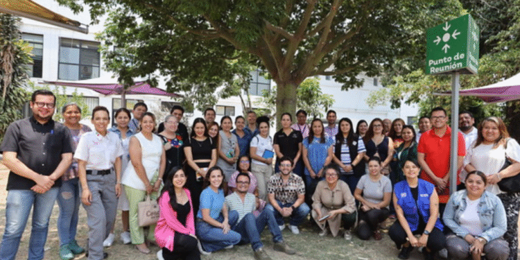 Capacitan a colaboradores de DIF Jalisco y municipios en acompañamiento a personas refugiadas