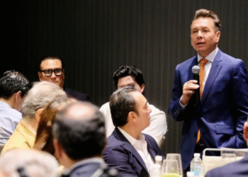 Refuerza Pablo Lemus, Gobernador de Jalisco, lazos de colaboración con miembros de COINCyDES y líderes empresariales