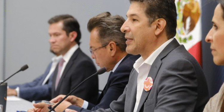 Firman renovación de convenio para Examen Único para la Educación Media Superior en Jalisco