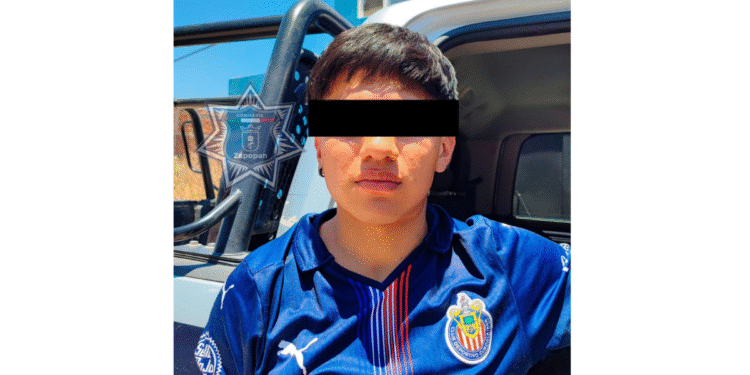 Detenido por tripular vehículo con reporte de robo, recuperado dentro del Operativo Jaguar