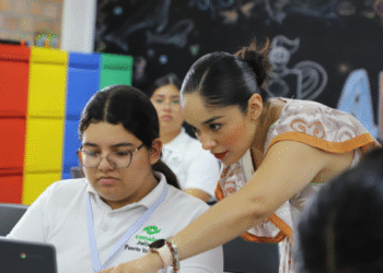 Entregan Aula Jalisco Digital en Plantel II CONALEP Puerto Vallarta