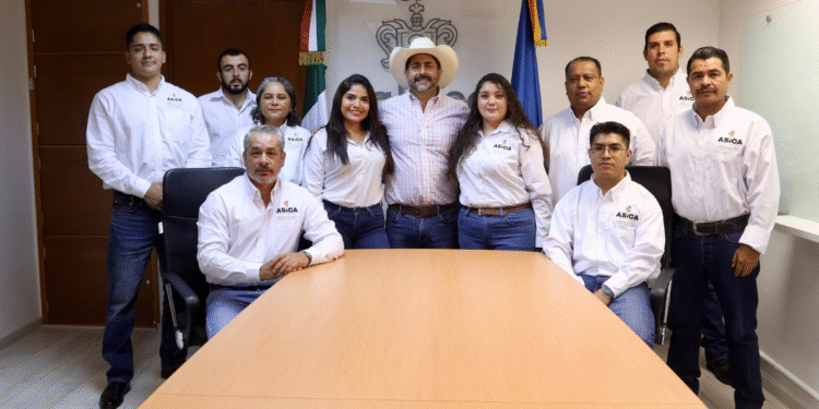 Refuerza Jalisco lucha contra el Gusano Barrenador del Ganado; envía segundo grupo de médicos para inspección y vigilancia 