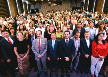 Capacitan a más de mil docentes jaliscienses en el uso de Inteligencia Artificial (IA)