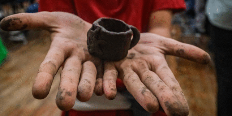 Lleva Secretaría de Cultura talleres y cuentacuentos con el programa Caravana Artesanal a Atotonilco el Alto