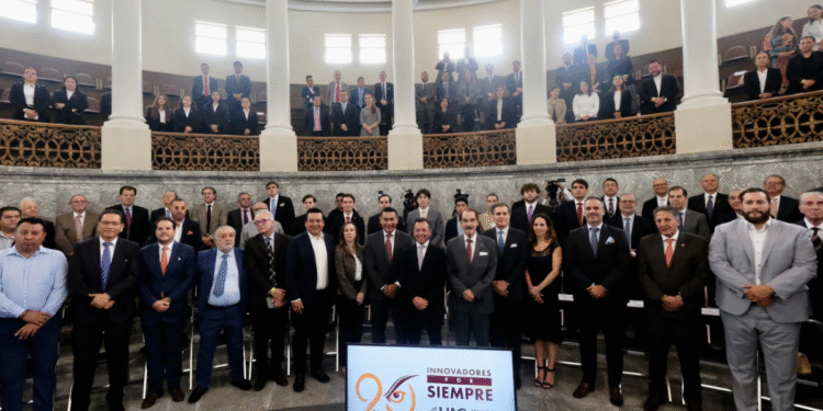 Conmemora Gobierno de Jalisco 90 años de la fundación de la Universidad Autónoma de Guadalajara (UAG)