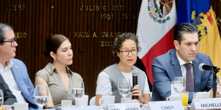 Presenta Pablo Lemus, Gobernador de Jalisco, avances de la agenda de desarrollo económico a Consejo Directivo de Cámara de Comercio de Guadalajara