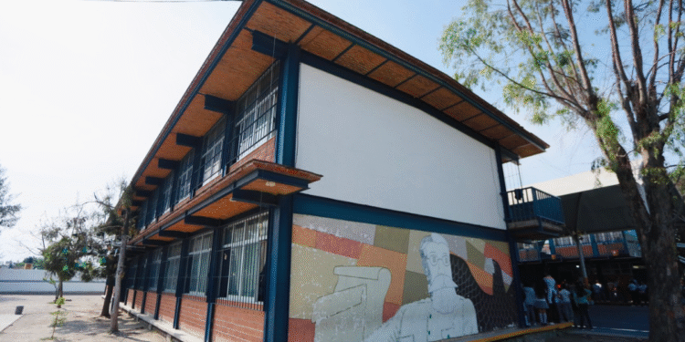 Gerardo Quirino coloca más estrellas para la educación de Tlajomulco