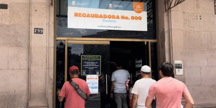 Inicia Gobierno de Jalisco sustitución de placas con terminación 5