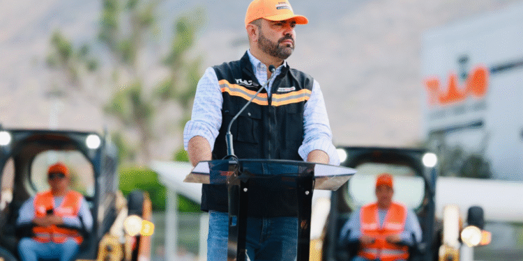 Gobierno de Tlajomulco se fortalece con maquinaria 24/7 para atender emergencias, apoyar a sectores productivos y mejorar obra pública