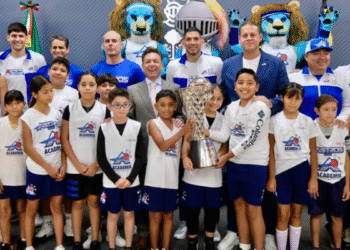 Reconoce Pablo Lemus, Gobernador del Estado, al equipo Astros de Jalisco por su tricampeonato en la Liga CIBACOPA  