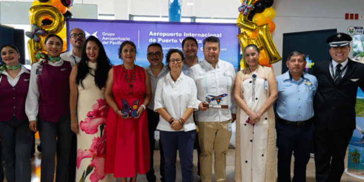 Refuerza Puerto Vallarta conectividad nacional con nueva ruta a Morelia
