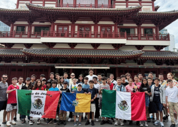 Hacen historia estudiantes jaliscienses en la Olimpiada Internacional de Matemáticas SIMOC 2025