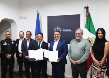 Firman convenio de colaboración autoridades de la Coordinación General Estratégica de Seguridad y CODE