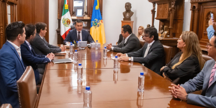 Firman convenio Registro Civil y Pensiones del Estado de Jalisco para eficientar procesos administrativos