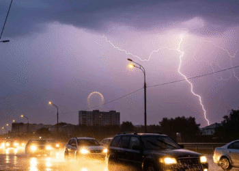 Aprende qué hacer si te sorprende una tormenta en la calle