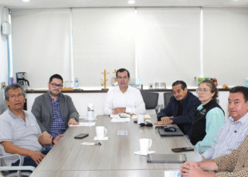 Acuerdan sindicato de conductores y empresarios eliminar cualquier riesgo de suspensión del servicio
