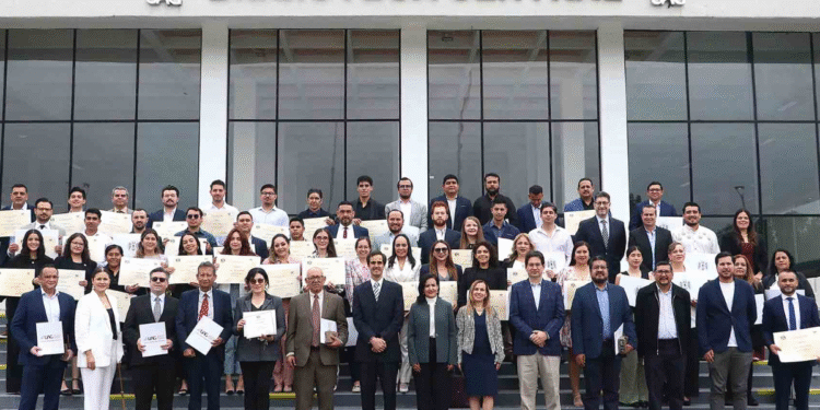 Egresa nueva generación de técnicos y promotores de la cultura del tequila