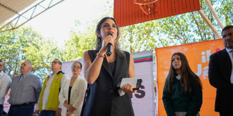 Programa ¡Listo Jalisco! beneficia a más de 28 mil estudiantes de la región Altos Sur con paquetes escolares