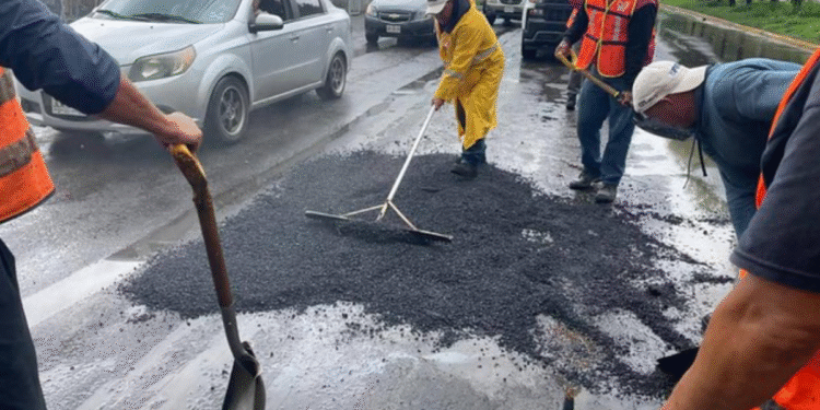 Refuerza Gobierno de Tlajomulco mantenimiento en vialidades