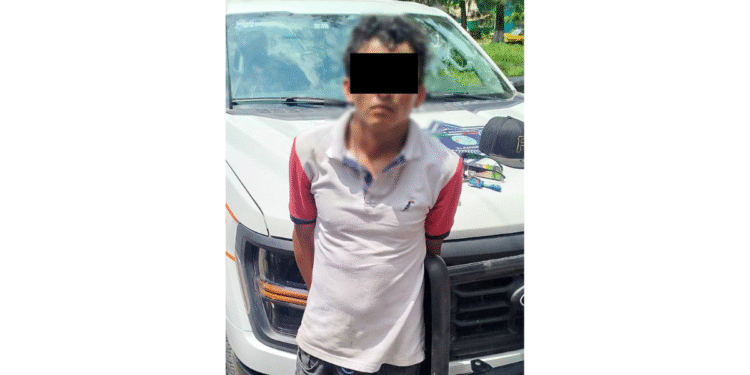 Policía de Tlajomulco detuvo a un hombre por delitos contra la salud