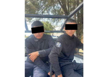 Detienen Policías de Tlajomulco a dos sujetos por usurpación de funciones y portar equipo táctico y arma de utilería 