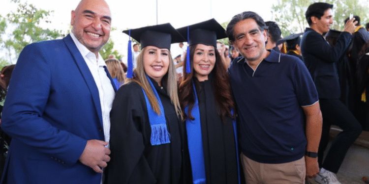 Prepa y Secundaria Luciérnaga ilumina el futuro de 140 personas en Zapopan