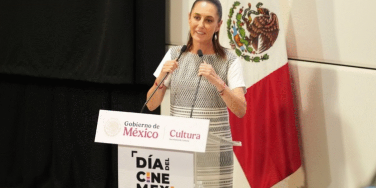 En compañía de mujeres indígenas, Presidenta Claudia Sheinbaum conmemora el día del Cine Mexicano 2025 en la Cineteca Nacional Chapultepec
