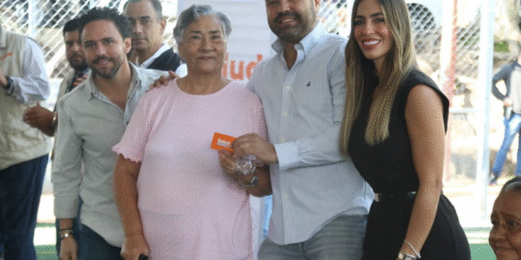 Salud Cerca de Ti llega a Lomas de San Agustín con 500 nuevas tarjetas