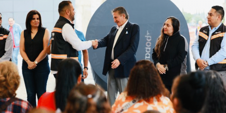 Gobierno de Tlajomulco y Gobierno de Zapopan: Siempre chambeando a otro nivel con la renovación de la calle Clavel