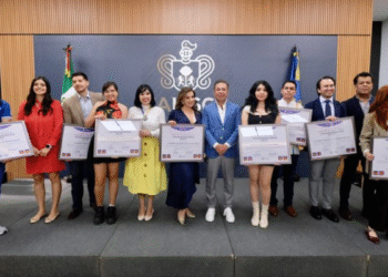 Encabeza Pablo Lemus, Gobernador del Estado, la entrega del Premio Estatal de la Juventud 2025