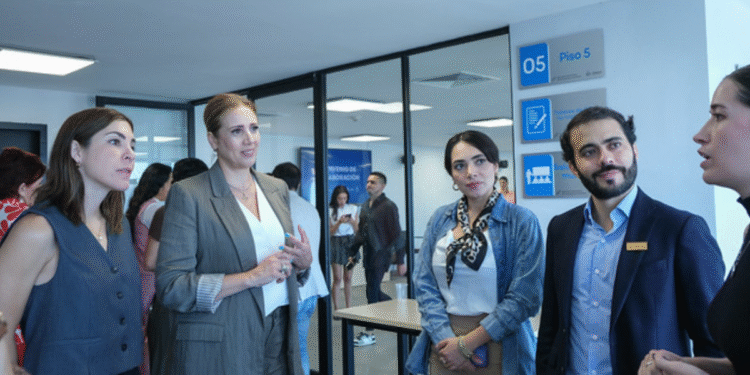 Firman SISEMH y PROJAL convenio para impulsar el empoderamiento económico de mujeres emprendedoras y empresarias en Jalisco