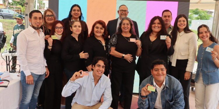 Lanzan Tarjeta Joven para facilitar descuentos y beneficios a jóvenes de Zapotlanejo