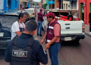 Implementa Gobierno de Tlaquepaque operativo contra «aparta lugares» en zona centro