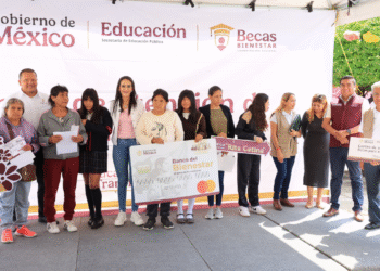 Instalan en Tlaquepaque dos centros de atención para becas del bienestar