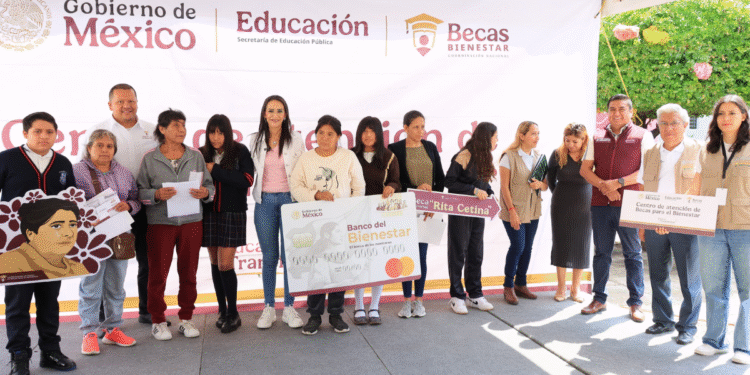Instalan en Tlaquepaque dos centros de atención para becas del bienestar