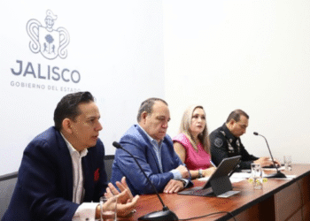 Atienden brigadas del IJCF a familias de personas desaparecidas en municipios del interior  