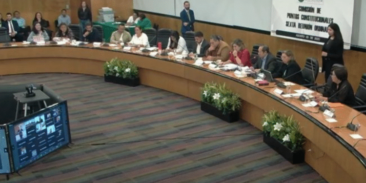 Aprueban en comisión reforma para combatir extorsión