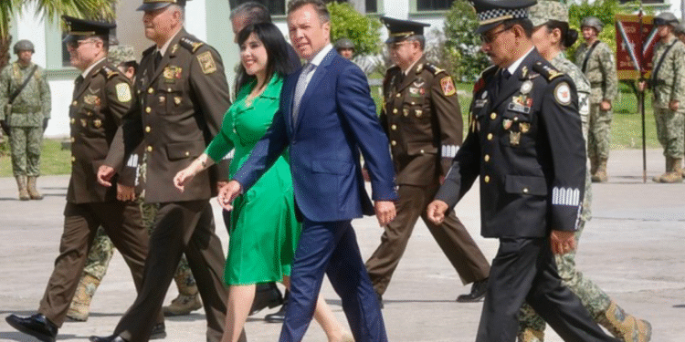 Acude Pablo Lemus Navarro, Gobernador de Jalisco, a toma de protesta del Comandante Interino de la V Región Militar