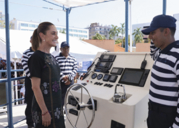 Con el Marinabús celebramos que el puerto de Acapulco está vivo, fuerte y lleno de futuro: Presidenta Claudia Sheinbaum