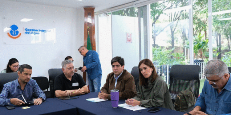 Participan especialistas en las mesas de diálogo para definir la reestructura del SIAPA