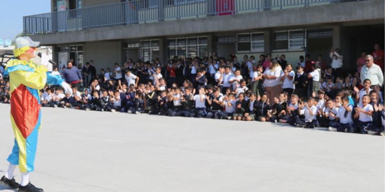 Tomás, el payasito Preventino: Policía de Tlajomulco que lleva un mensaje de prevención