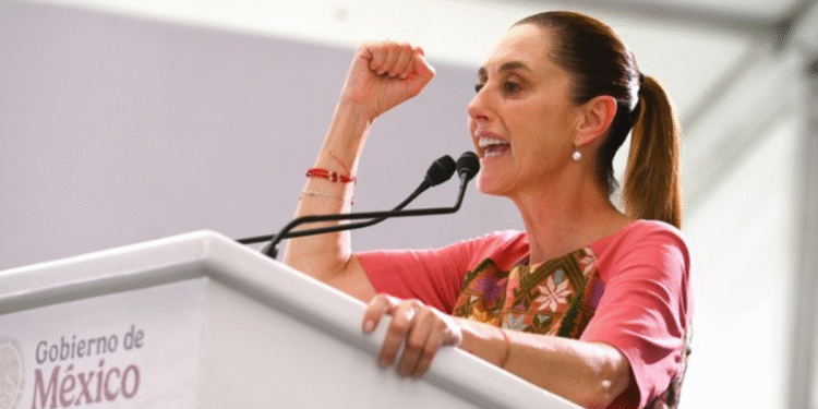 En Guerrero, Presidenta Claudia Sheinbaum anuncia inversión histórica de más de 10 mil mdp para carreteras