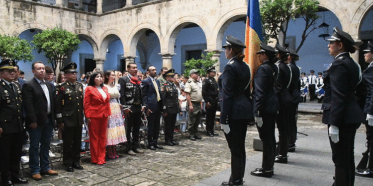 Conmemoran aniversario de la Bandera de Jalisco y reconocen a la asociación Charros de Jalisco en su 105 aniversario