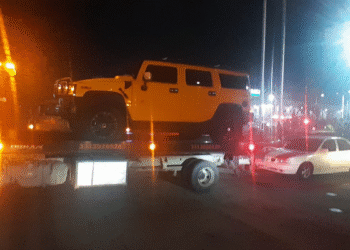 Aseguran 15 vehículos durante operativo contra arrancones en Tonalá